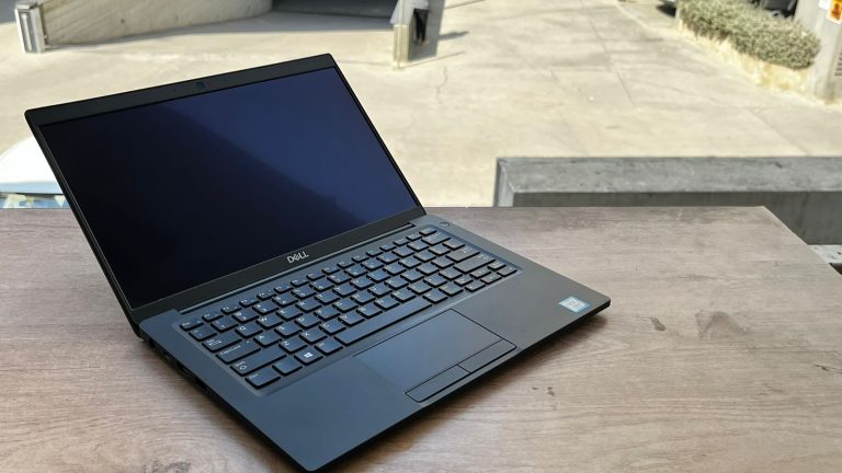 Dell Latitude 7390 i7-8th Gen Ultrabook Laptop