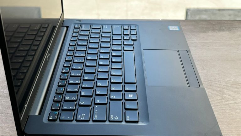 Dell Latitude 7390 i7-8th Gen Ultrabook Laptop