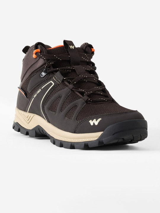 Men Textured PU Trekking Shoes