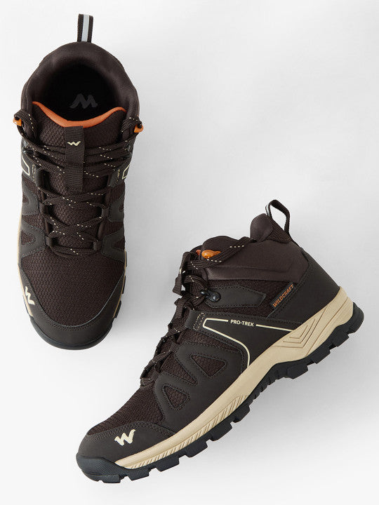 Men Textured PU Trekking Shoes
