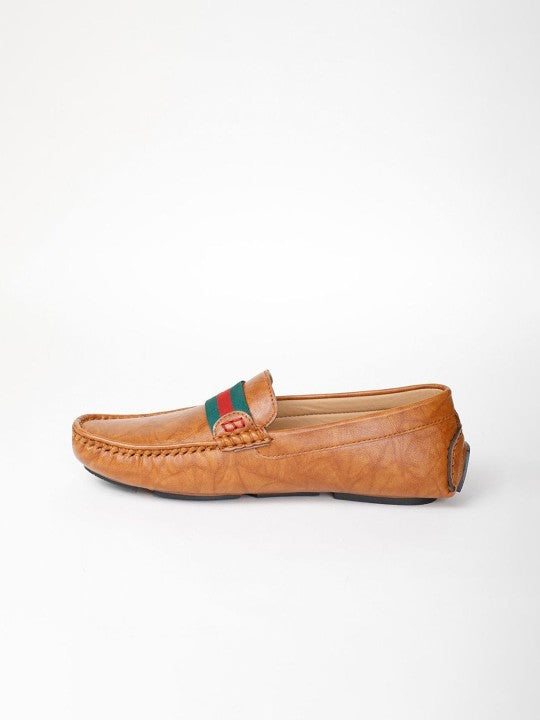 HIGHLANDER Men Driving Textured Slip-On Casual Shoes